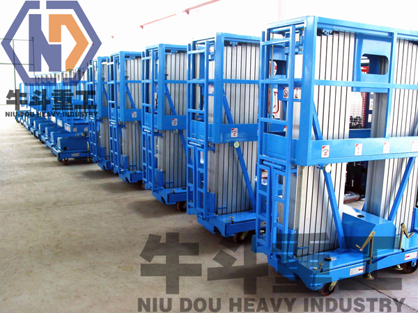 桅柱鋁合金式移動(dòng)升降平臺(tái)出口